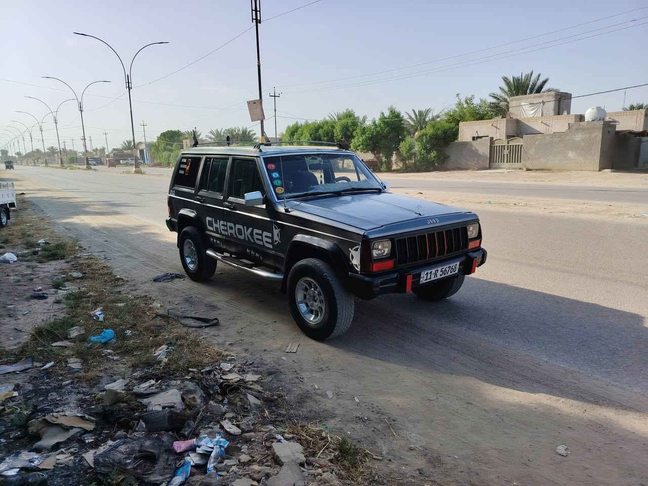 جيب شخاطه موديل 91 رقم بغداد دولي تحويل مباشر محرك وكير ففتي تبريد شغال تخم تاير حداديه كهربايات كلها شغاله ريموند سنتر لك شغال لايت زنون  جام يصعد وينزل سياره مصبوغه جماليه سياره حلوه مال جناي  للبيع السعر 35 وبيها مجال للطبين رقم الهاتف *********** مكان السياره ناصريه قضاء الدوايه
