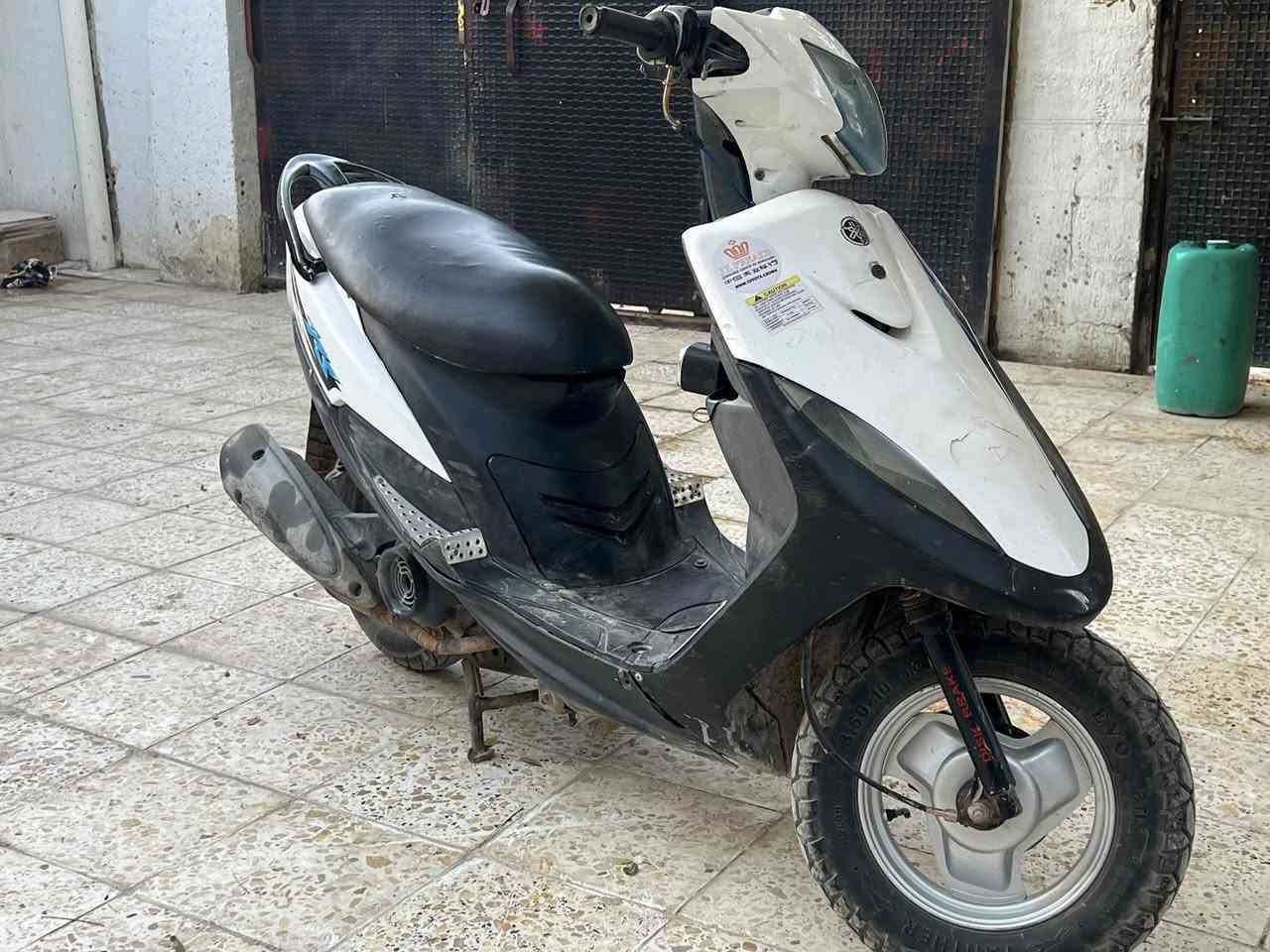 السلام عليكم  اخوتي دراجه ماكس عدله للبيع دراجه خير من الله نضيفه  مكاني بغداد مكينه مفتوحه  بس تبديل ولف فقط السعر 350 قفل رقم ***********
