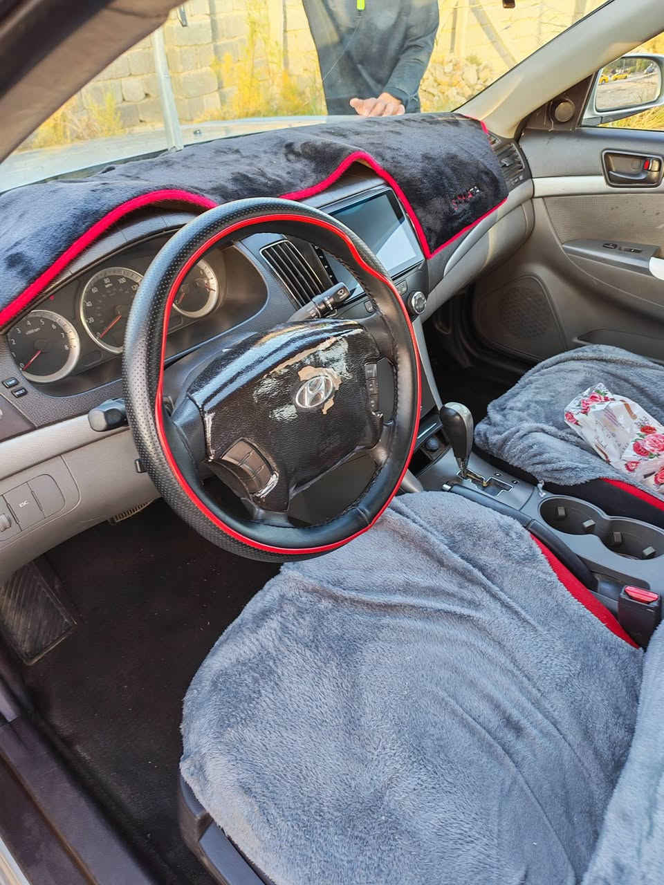 السلام عليكم سوناتا وارد موديل 10 امريكي محرك 2400 ضرر جاملغ خلفي الباقي مكفوله من الضربه السيارة بيه جراد رشيته كلير ماعده القماره جاهزه من كلشي رقم بغداد بسم اقاربي مكان السيارة واسط السعر 115 وبيه مجال بسيط الاتصال بالرقم *********** غير متواجد ع النت مكلف بالنشر سيارة جاهزه من كلشي
