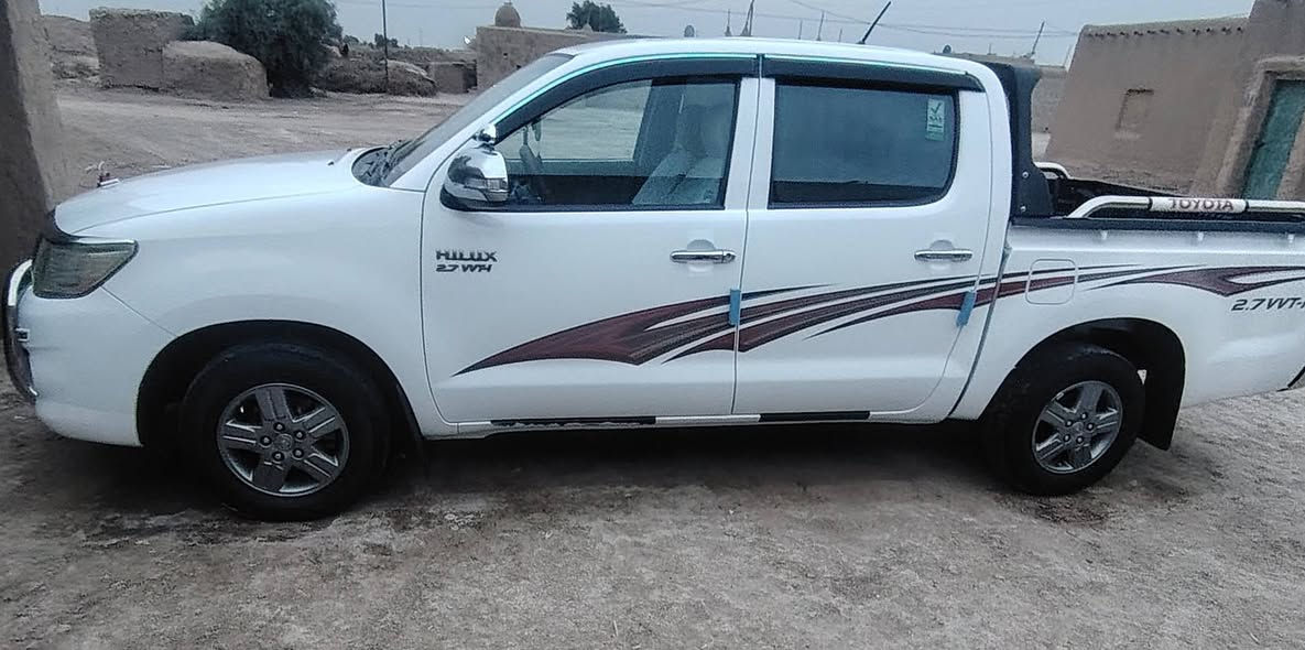 سلام عليكم عندي سياره البيع موديل 2014 رقم بغداد شاصي 19 سياره مكفوله عفاله عامه كير عادي عنوان ذي قار ولشراي يتصل ع رقم ***********
