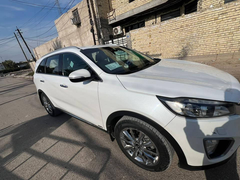 السلام عليكم للبيع فقط
سورنتو كويتي 2016 مفولة ١/١ بدون بنرومة 

مكفولة كفالة عامة بدون نقوصات

كشنات تدفئة وتبريد 

دفع رباعي 4x4

وضعيتين قيادة ECO/SPORT

شاشات امامية خلفية 

ستيرن تحكمات كاملة 

شاشة ترحيب 

سايد بريك دكمة AUTO Hold

حساسات امامية خلفية 

زراكات لايت 

ثلاثة قطع تبريد 

ماشية٦٣ألف

السعر 220ورقة

المكان بغداد 

***********
