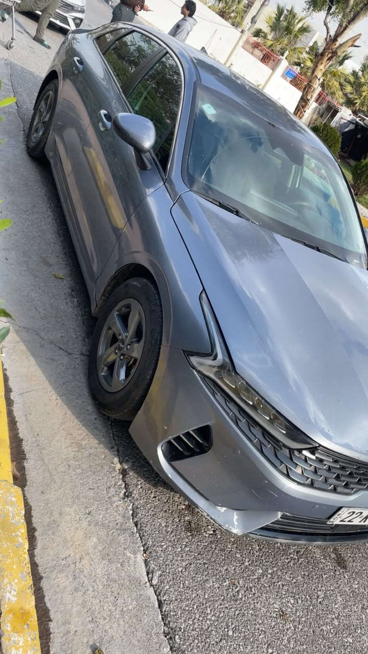 السلام عليكم kia k5 مديل 2022
حادث امريكا جاملغ وبنيد بدون دواخل
ايرباك فقط ستيرن 
محرك 1600 تيربو 
 بيها ضربة بلبنيد حالياً ممصلحه
مواصفات المري بيها نقاط عمياء
وتحديد مسار وقيادة ذاتية واوتو هولد وتوقف ذاتي لايت عدسة   
سعرها 173 بيها مجال بسيط 
مكاني اربيل الأسكان 
للأستفسار ***********
