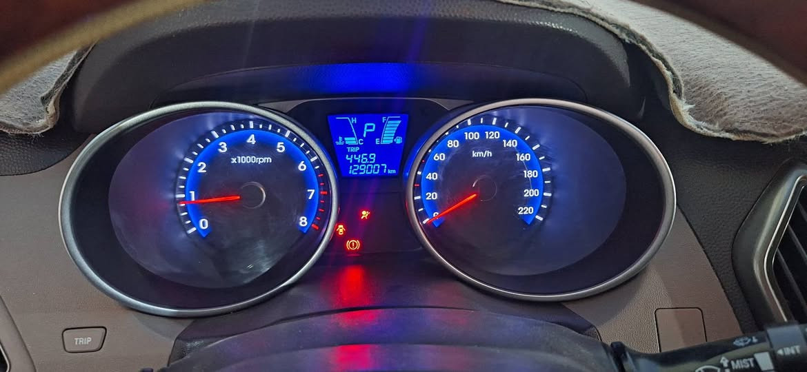 سلام عليكم  توسان خلجية موديل 2015  رقم بغداد مكينة 2000دوش ماشية 130بيها بارد  موضح بلسونار الباقي كفالة تبريد خير من الله  السيارة خمسة ويل كب العنوان بغداد الغزالية رقم الموبايل السيارة باسمي  ***********  اعتذار من الرد على التعليقات
