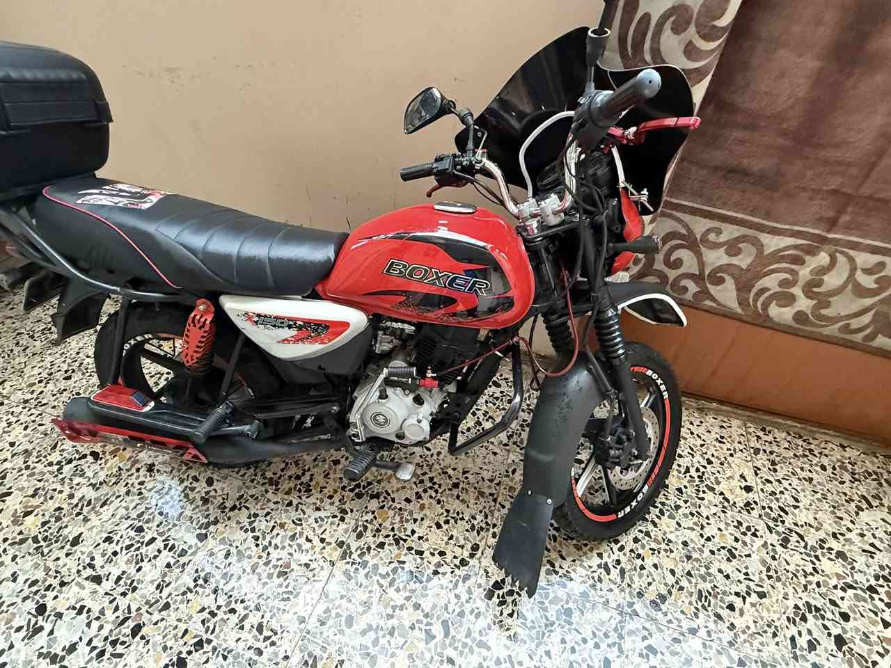 دراجه بوكسر 23  مرقم بغداد مناقصها كلشي كلشي شغاله كلها بس مجفته مره وحده  اكرر (( مجفته مره وحده حته لا اغشك ولا يصير عتاب  بيناتنا مجفته مره وحده )) السعر انت قيم و اخذ بس لا تكسر ولا تجي دكلي فلوسي هل كد واداين و انطيك  انت قيم بس لا تكسر بل سعر مثل متريد تربح انت اني هم ماريد اخسر اهواي  هذا رقم بس واتس اب ***********
