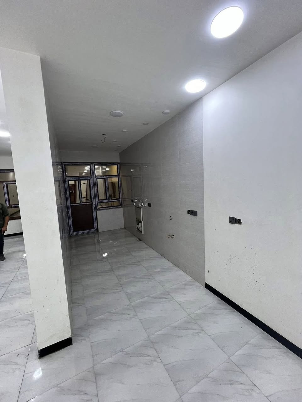 #للايجار في السيديه
🌐بيت طابق اول مساحته150 متر نضيف جداً  زيرو معزول عزل تام 

💠غرفتين نوم 

💠صاله

‎هول داخلي 

💠مطبخ 

💠وخدمات عدد ٢

💵 بدل الايجار 700 الف

📍موقع مميز جداً

للاستفسار اكثر الاتصال على الارقام التاليه ؛.

***********
***********

او زياره موقع الشركة 📍
السيدية الضباط مجاور افران الزيتون 2 
#شركه_الاعمار_الهندسي_للاستثمار_والتطوير_العقاري.
