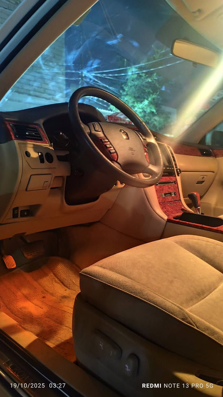 بيع او مراوس
شاهينة ٢٠٠٣ اصل 
دگمتين السيارة
تحويرة نجف فوك وجوة
مدفوع كمرك وضريبة باقي بس فلوس رقم
السيارة عدلة كفالة من الگص والعيب الشرعي
بيها ضربة بالجنطة 
السيارة نظيفة وخير من الله 
مكانها النجف 
السعر 115 وبيها مجال قليل
***********
