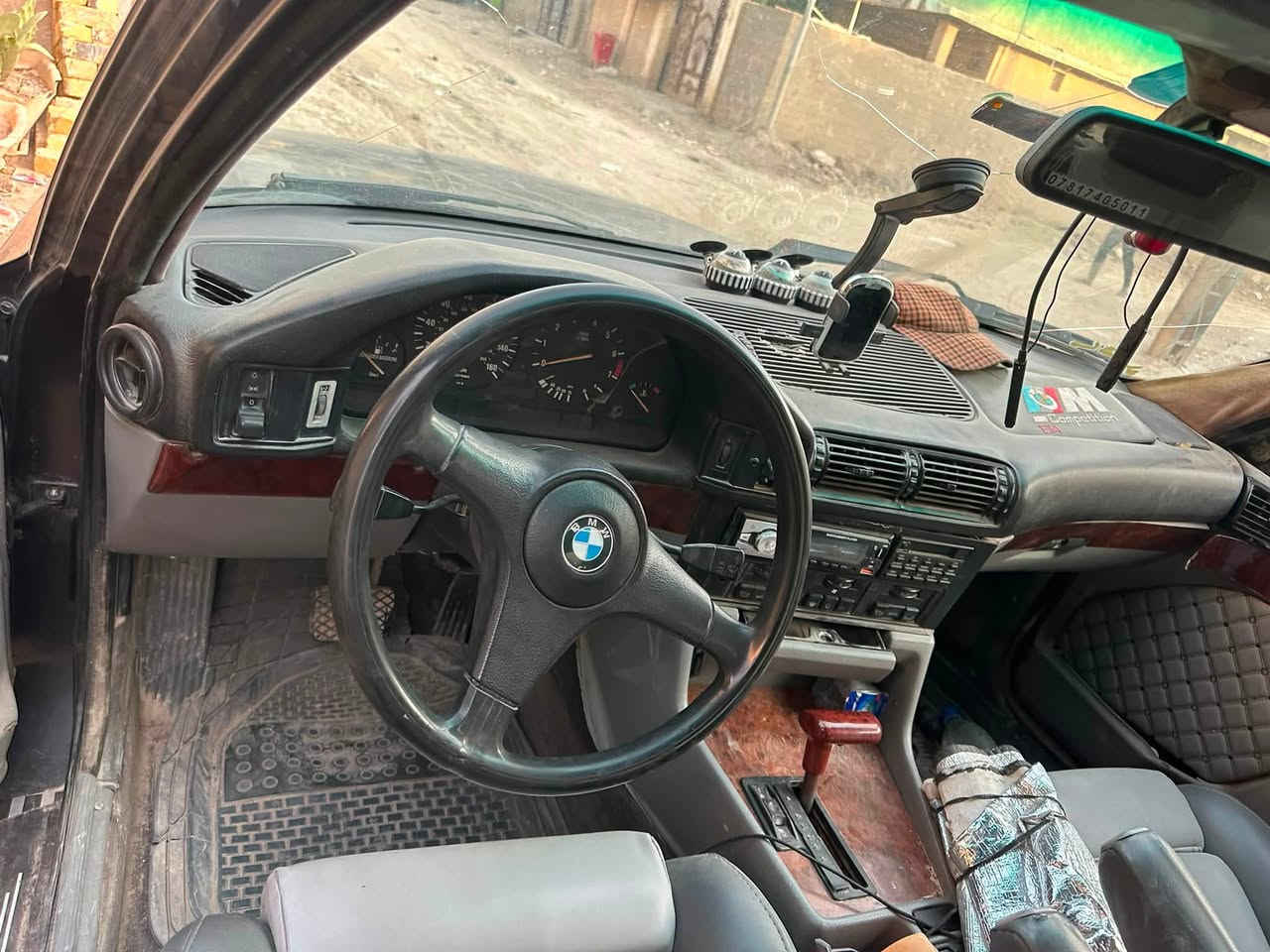 للبيع BMW535او مروس. كير مكيه خير من الله حداديه بيه بس شموع تايرات نص عمر تبريد ❄️ ثلج فتحت سقف سعر 50اوبيه مجال***********
