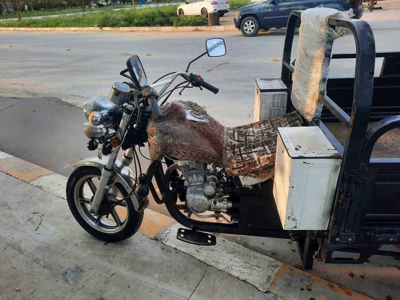 بۆفرۆشتن
کەریم کابان مۆدێل 2017 مەکینە 150 ئەوراق زۆرپاک وبێ عەیبە
سعری ملیۆن و50ومەعمەلە
شوێن سمود ،،،

ژ.م ***********
