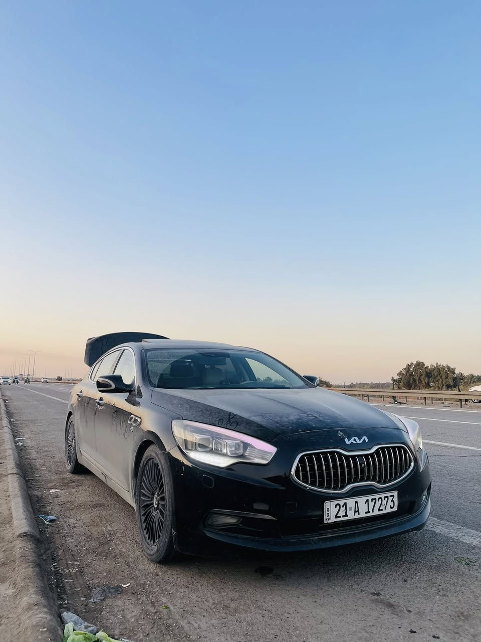 كيا كوريس 2013 خليجي
السياره كلين بدون حادث
*فقط بارد شبر بالباب الخلفي جهة العبري
محرك 6v
محرك وكير كفاله 
گير 8 نمر كوبر
ستيرن كهرباء متحرك+ كشنات وسايد بريك وبرد كهرباء
رادار كل الجهات مع تحذير المنطقه العمياء 
لايتات لد ١٦ عدسه زنون ومتحرك 
اكياس هواء كهرباء للراحه في كشن السائق والكشنات الخلفيه
بروجكترات لد 
كشنات جلد (النابا) افخم انواع الجلود لون بيجي
مرايات تعتيم للاضاءة العاليه وهيتر 
قماره شامواه فاخر 
كامرات ورادار 360 درجه
حساسات امامي خلفي
فتحه سقف
كشنات جلد تدفئه وتبريد امامي خلفي
كشنات كهرباء امامي خلفي
شاشات عدد 3
تحكم ماوس امامي خلفي
الكشنات الخلفيه VIP 
تبريد 3 قطع
حساس مناخ اوتو يتحكم بفتح وغلق الهواء الخارجي حسب نقاوه الجو 
بردات عدد 5 بلاد
ايرباكات عدد 9
سماعات شركه لكسكون 14 سماعه
دمام عدد ٢ امامي خلفي
تحديد مسار
شاشه عرض معلومات عالجامه الاماميه 
العينه شاشه وامكانيه تغيير شكل العدادات حسب الرغبه
هاند بريك بصمه كهرباء
نضام اوتو هولد
انضمه قياده عدد 4 عادي وايكو وسبورت وثلج
نضام مانع انزلاق ABS
نضام تراكشن كونترول 
نضام حزام امان كهربائي
مثبت سرعه ورادار تفاعلى 
سعر السياره 168$ بيع اومراوس بأقل من سعره  حسب القناعه
مكان السياره بابل-قضاء القاسم 
***********‬
