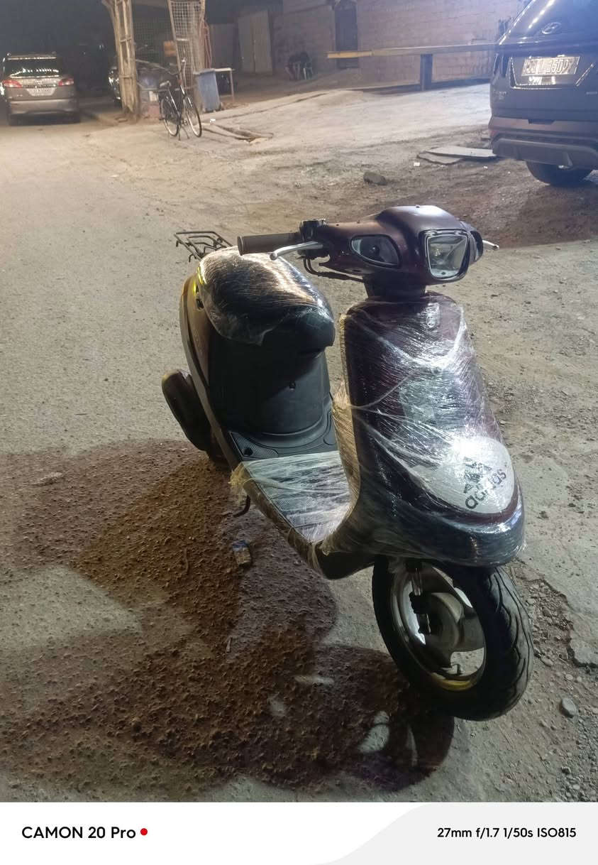 سلام عليكم بطه البيع نقص باتري طيك باتري وياه كهربايات شغاله مكينته ناعمه ممفتوحه شلعته قويه دراجه كله بلاديه سعر200بي مجال مكاني بغداد حي ور شارع مازويني
***********واتساب
