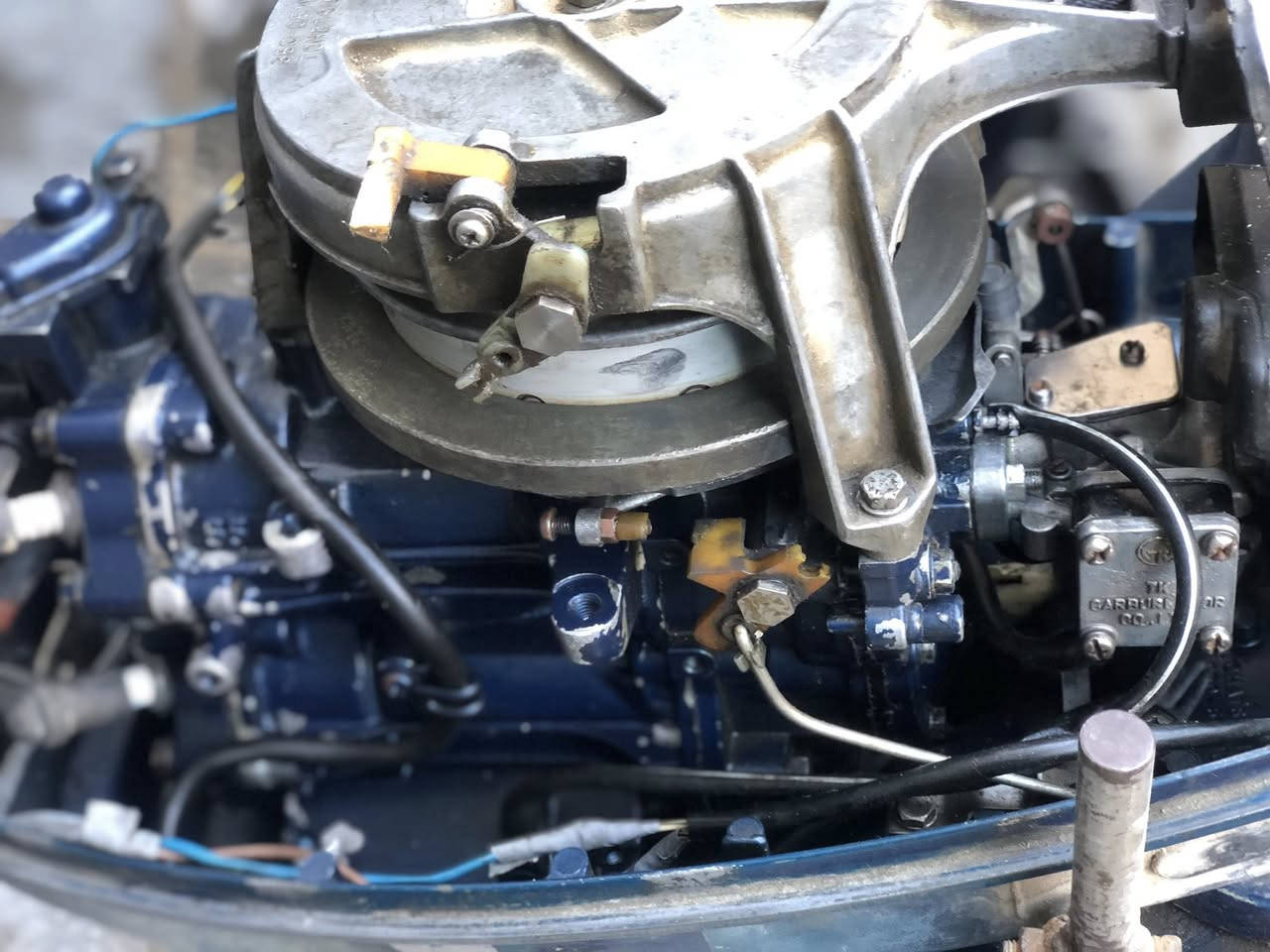 مكينه ١٥توهاستو محرك مفتوح ذيل ما مفتوح السعر ٦٠٠/***********
