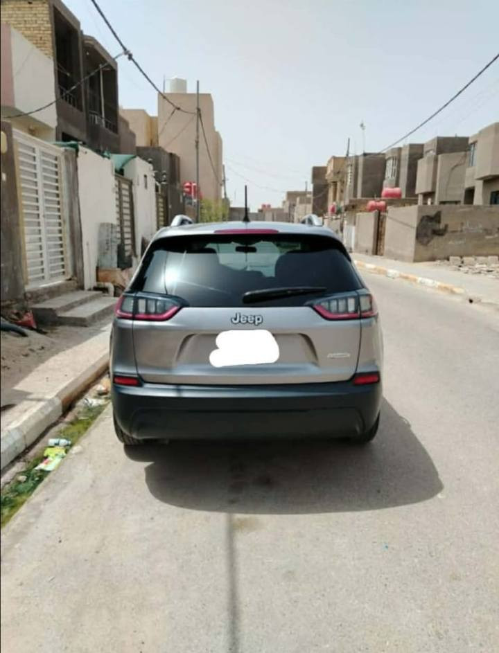 جيب شيروكي بزون 2020 اربعة سلندر محرك 2400 رقم مثنى مكان سيارة السماوة ماشيه 95 سونار من ضمن الصور صور الحادث مال أمريكا مكينه جديده تخم تاير جديد باتري جديد حداديه جيده تبريد خير من الله سيارة جاهزه سعر 130 وبيها مجال رقم الجوال ***********
