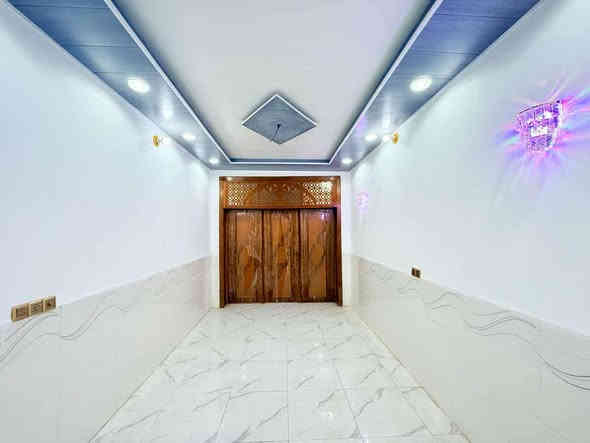 دور #للرهن كافه المساحات متوفر
في الخط ألاول
الموقع 🏡النجف الاشرف شارع الصب عمود 314
مدت سنه وقابل للتجديد 
خدمات كامله 
/ماء/كهرباء/مدارس/سوق/تبليط #عرض17

مساحه البناء 100 متر 🏡
غرفه/صاله/مطبخ/صحيات/ستقبال/مكشوفه

تحتوي الدار على 🏡
 خلاطات/سخان/خزان/مولد/وطني/سطح كامل 

مبلغ الرهن💵 15 💵مليون قفل قفل 
***********
***********
***********
