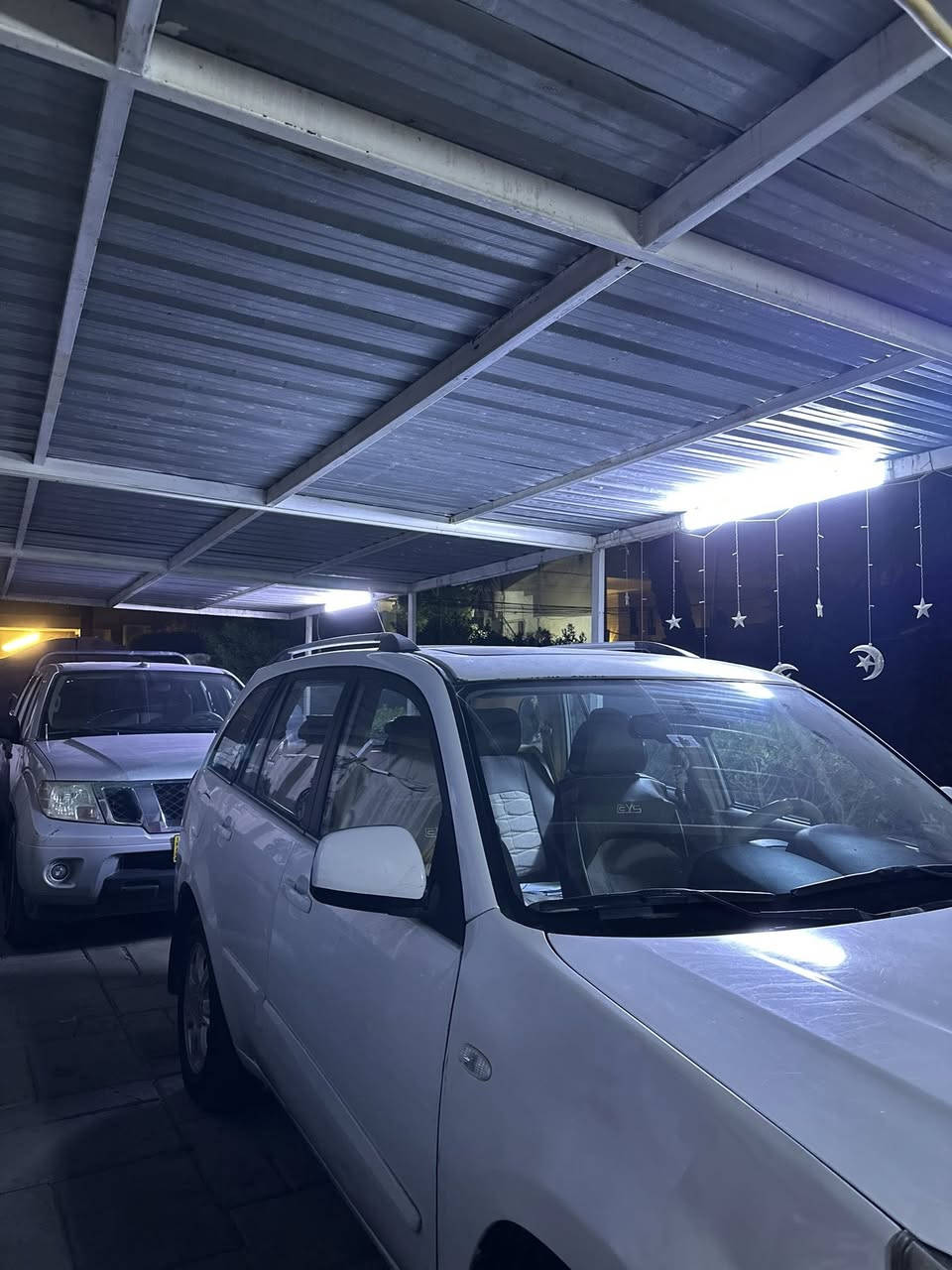 سلام عليكم
شيري  تيكو  2012 شكل 2013
شاشة ،كامرة ،حساسات 
محرك،كير ،تبريد ثلج مكفولات 
5 تايرات جديد مع ويل كب
سيارة مدوشمه جديد 
بيها طخه  خشم الجاملغ اليمنه الامامي مصلحه
سيارة مناقصها برغي ونظيفه مالتي  🤍
السيارة رقمها بغداد باسمي تحويل بنفس اليوم 
مكانها بغداد /العرصات 
سعرها 58 وبيها مجال 
***********
