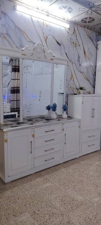 عيوني هاي غرفه نوم نضيفه ٪95 نضافتها خشب عراقي خالص صبغ حراري تركي الخ...