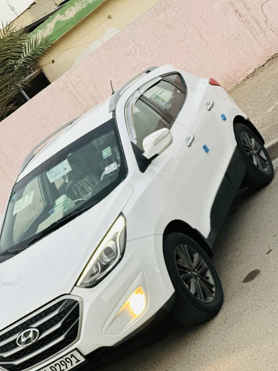 السلام عليكم ❤️
توسان للبيع 2014

 الف  ((((سيارة كلش جديدة ))) 

سيارة كفالة عامة حتة دعاميات مكفولة 

فقط بارد بصيط " بل هلال خلفي 

المواصفات  

سونار مرفوق مع صور 

كامره خلفيه فول HD

محرك 2000

تبريد قطعتين💨🌨️

فول تحكم ستيرن

سايد ابريك رجل

 لايت لد ثلجي 

وبيهة منضومة زنون عالي ناصي🚇

وتخم تاير جديد 

اشاير بالمري والمري كهربائي

سياره مكفوله كفاله عامه من الدعاميه للدعاميه

مكاني بغداد  سيارة وبلعافية عل ياخذهة

 السعر 143$$ وبيه مجال 

وكلشي موجود بلسوك 

مكاني بغداد بحي اور🏨***********
