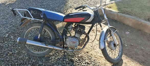 سلام عليكم مطور للبيع نضيف السعر 150رقم له ***********
