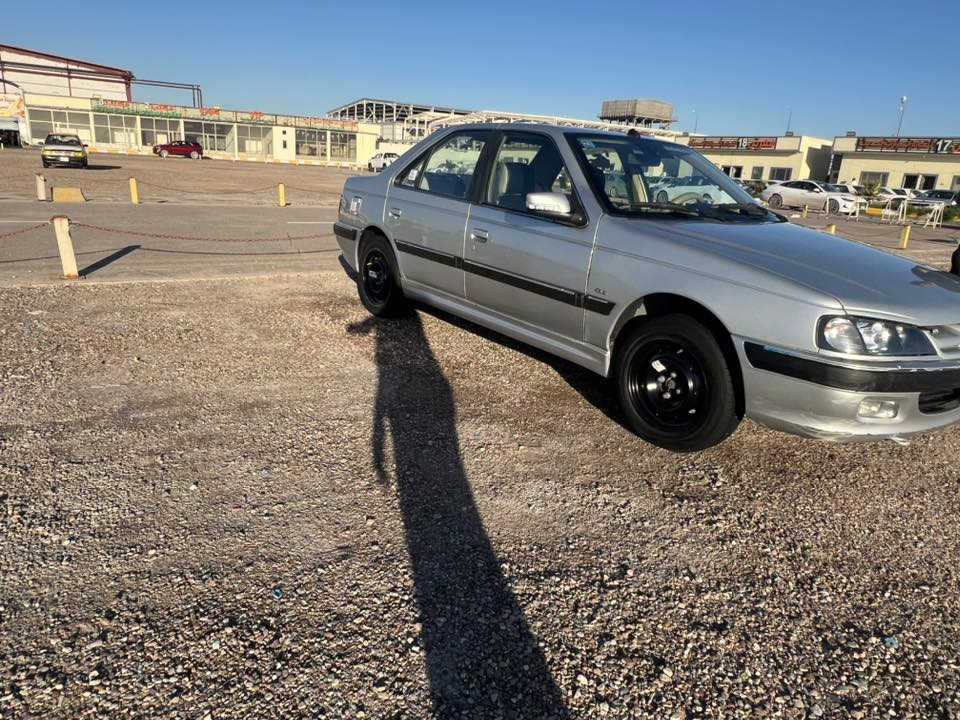 السلام عليكم بيجو بارص لون رصاصي مديل 24بيها باب معمر او مصبوغ باب العبري سياره جديده حلوه رقم بغداد سياره حره باسمي 

سعر 75$وبيها مجال
مكان البصره 
الرقم ***********
