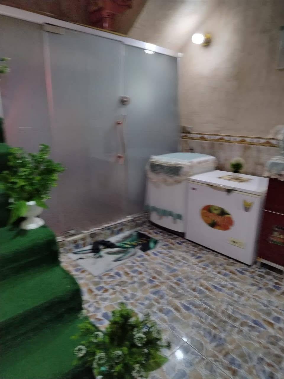 دار للبيع في حي الصدرين السعر ٥٥وبيه مجال التفاصيل بلصور ***********

