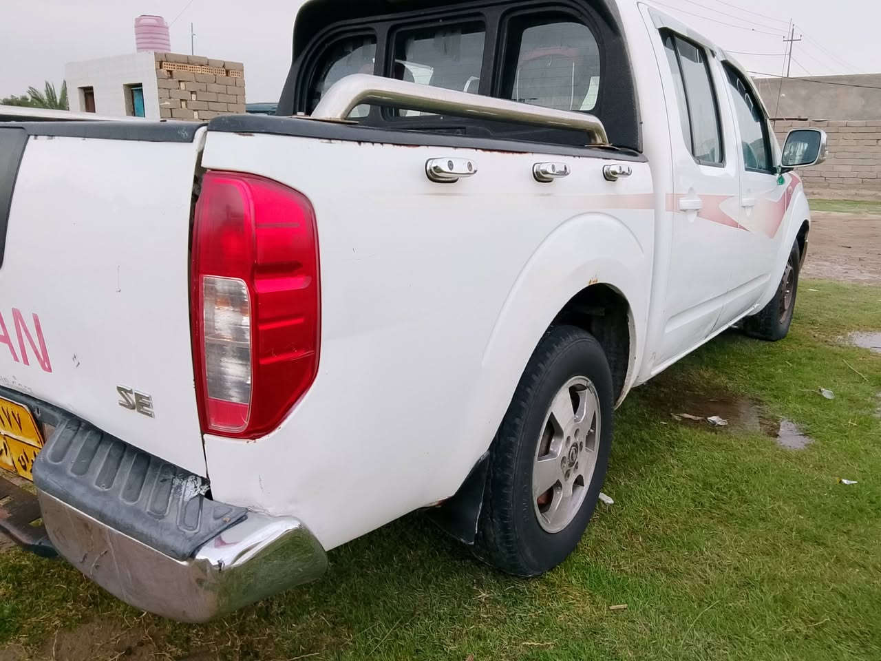 السلام عليكم نيسان نيفارا موديل 2009  السيارة بيهة ضربة بسيطة موجودة بلصورة والباقي مكفولة كفالة عامة مكينة محور  TVV 3000  وكير واكسل  خير من الله كهربائيات شغالة من الدعامية للدعامية  تبريد  شغال تواير جدد  تحويل ثاني يوم  حدادية 50% 
المكان ناصرية /الغراف السعر 70
للاستفسار *********** واتساب فقط
