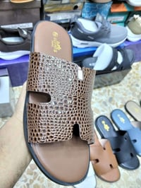 شحاطه رجالي • مقاسات ٤٠-٤٦ • ألوان متعددة