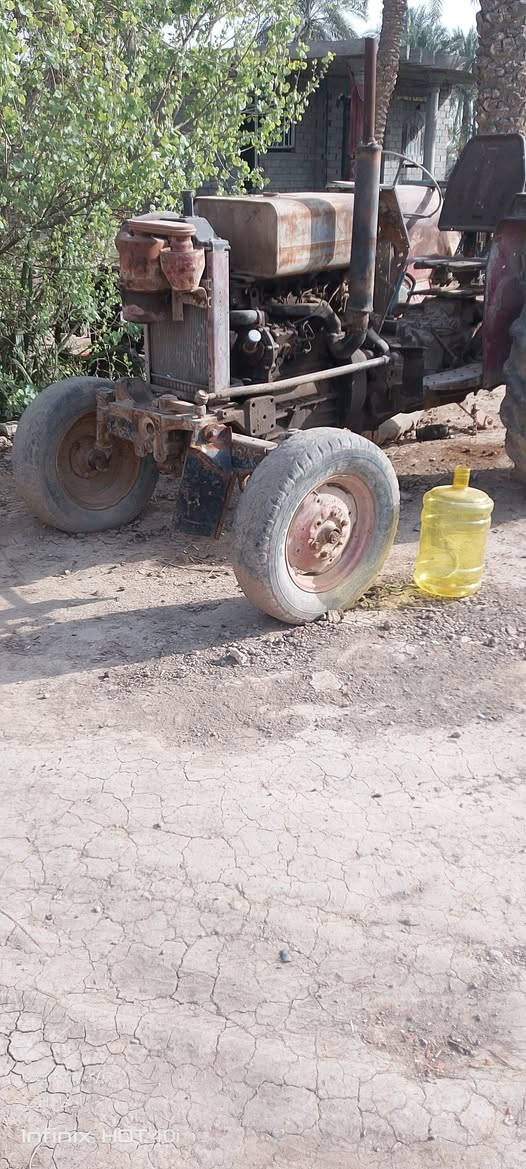 مكينه فوركسن للبيع شغاله عوزها باتري فقط السعر مليون ونص وبيها مجال للستفسار ***********
