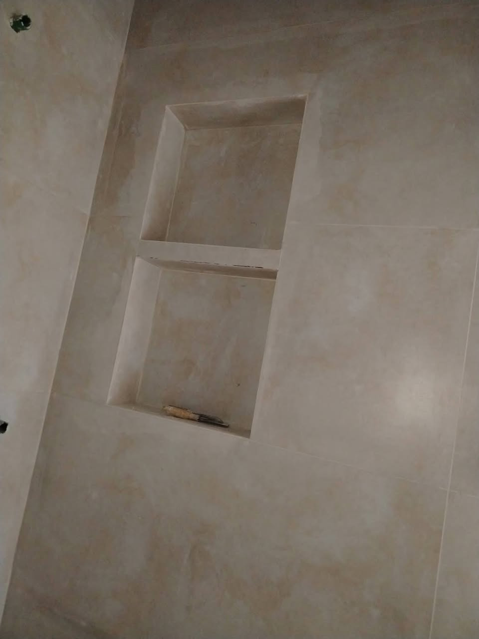 السلام عليكم كادر مصري شغل درجه اولى ليزر تسلم مهندس نشتغل جميع انواع السيراميك والبرسلين مرمر بايات دارج وألواح في بغداد ***********
