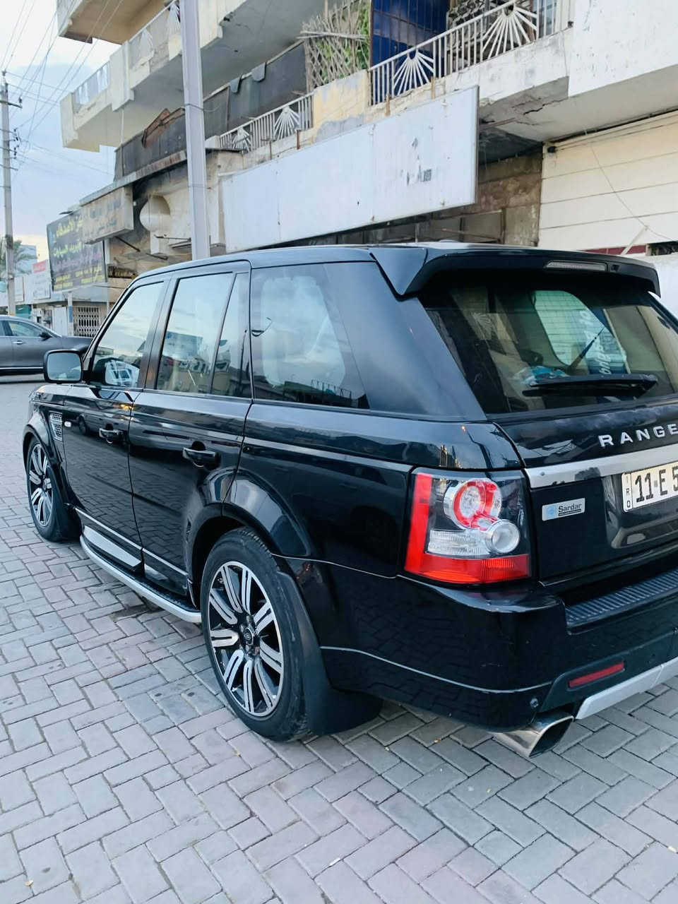 سلام عليكم رانج خليجي فول واحد على واحد مكفوله كفاله عامه موديل ١٣ اريد مراوس سياره جديده احله من الصور بغداد الشعله ***********
