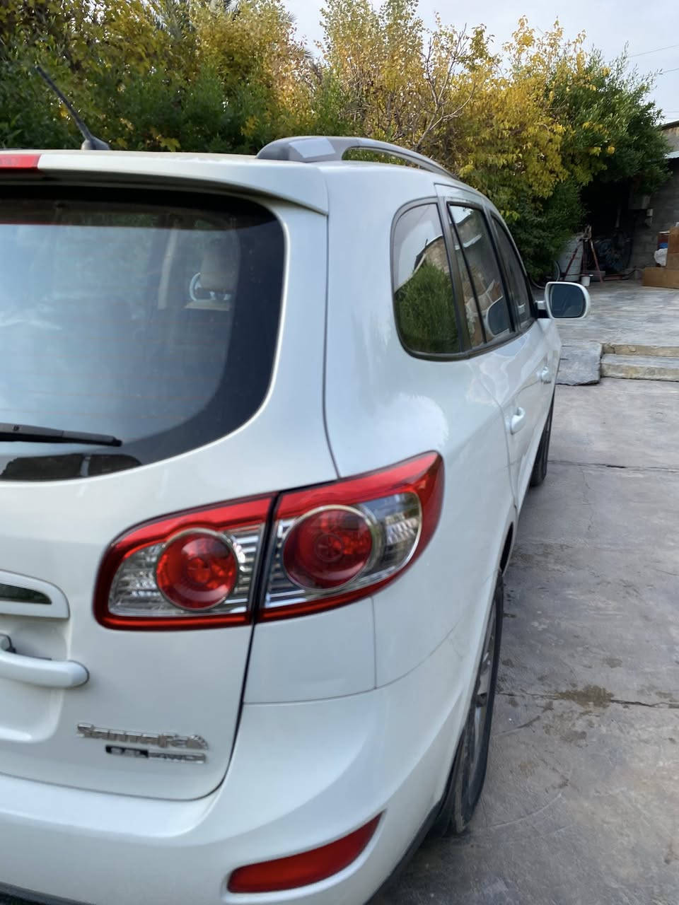 السلام عليكم

سنتافي للبيع2012 خليجي

محرك 6سلندر 3500 جديد مكفول شرط الفحص  على ايدي 

نضيفة بمعنى الكلمة  
رقم بغداد 

مري شفط 

كرسي كهرباء ..  

ثلاجه بالجكمجه

7 راكب
فور ويل 

3قطع تبريد وثلج  

تخم تاير 
باتري جديد 
اطارات جديدة 
السونار مرفق مع الصور 

مكان السيارة . .ديالى  المقدادية 

للاستفسار  الاتصال***********
