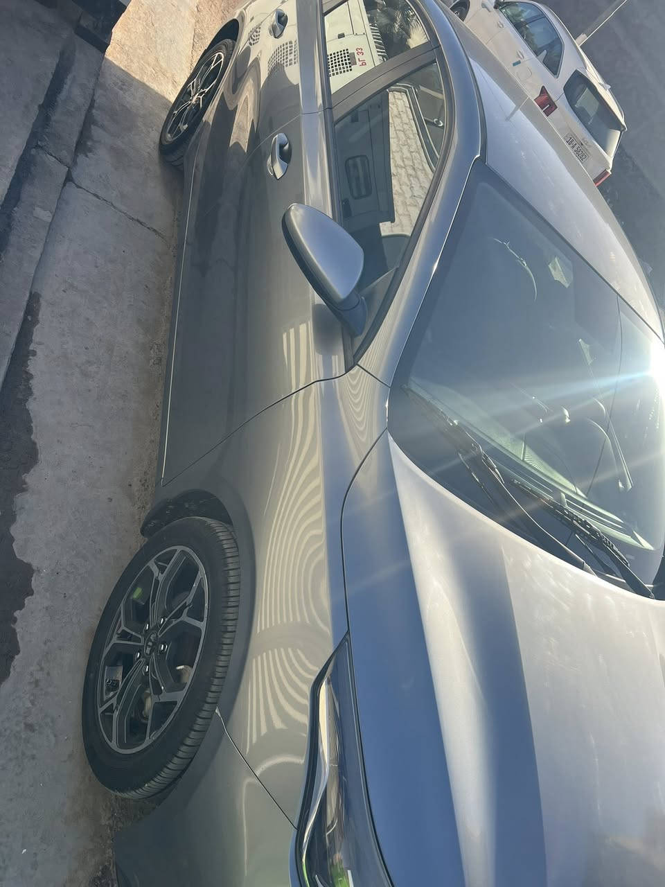 السلام عليكم 
سيراتو موديل ٢١ كير مكينه حداديه تخم تاير تبريد كفاله
سياره مكفوله عدا جوه قبق البانزين شوي بارد كفاله من كلشي لا صبغ ولا شخط 
رقم بابل الماني 
١٣٩
ماشيه ٤٦ الف 
مواصفات عاديه 
مكاني حله
***********
