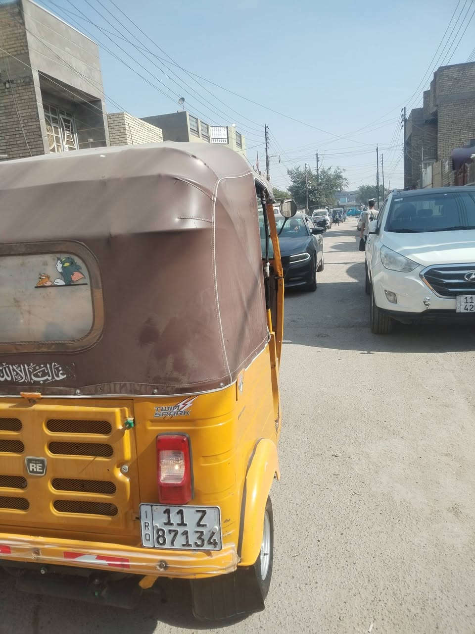 سلام عليكم تكتك 2020 جاهزه من كلشي بيه فقط هاذا البصوره بعده ما مصبوغ مكينه نضيفه رقم بغداد بسمي السعر6800 وبيه مجال بسيط ***********
