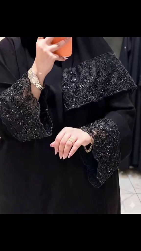 ✨ موديل عباية ترند ✨
🖤 خامة فخمة وتطريز يدوي راقي🌸 متوفرة جملة ومفرد
▫️ العباية + الشال نفس التطريز▫️ ألوان وتفاصيل تخبل 🔥
💰 البيع:
• جملة
📩 للحجز والاستفسار***********
