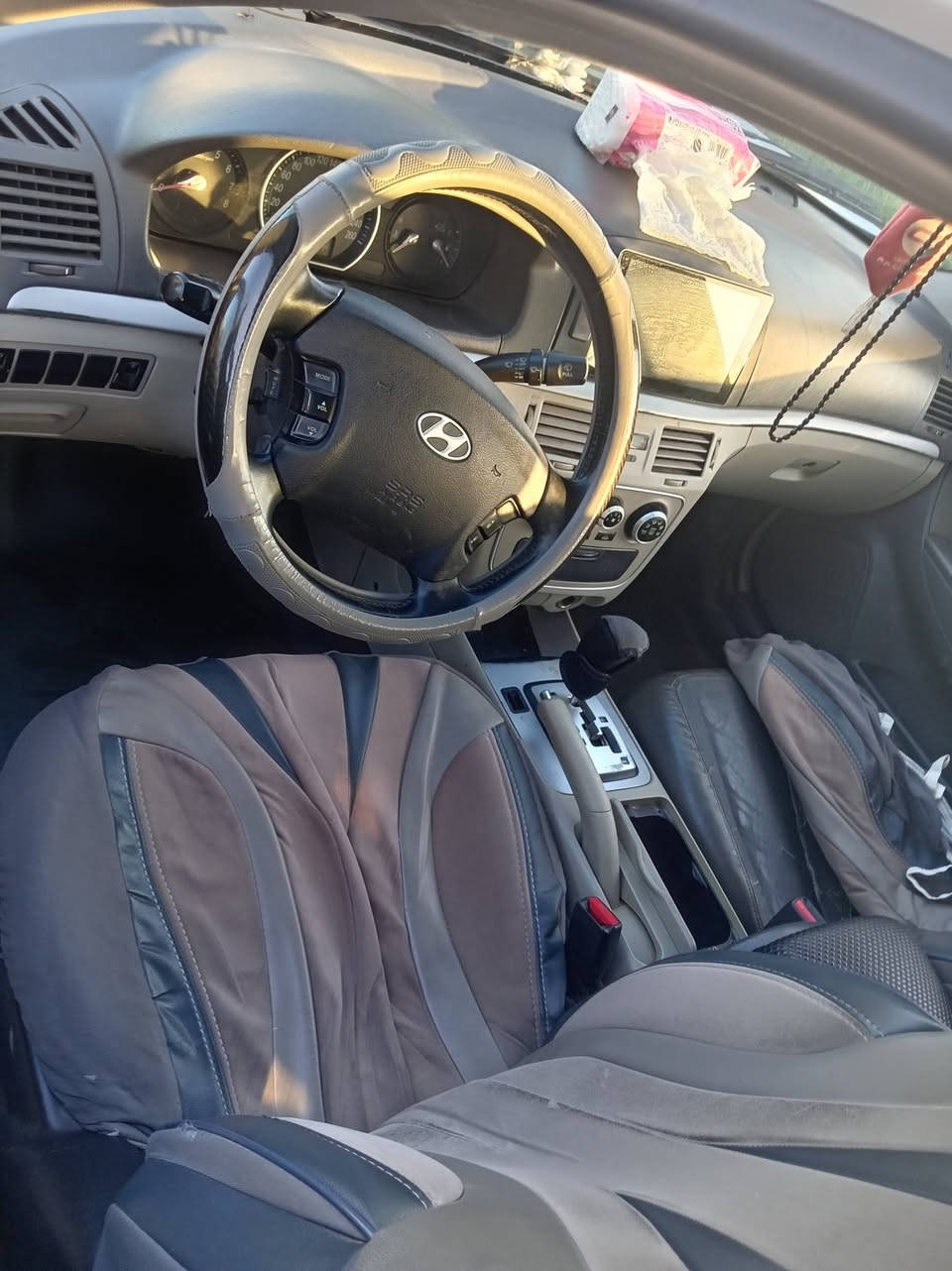 السلام عليكم ورحمة الله وبركاته سياره سوناتا مسجل صلاح الدين دولي محرك v6 موديل ٢٠٠٨ محرك كير شرط تدفئه تبريد السعر 100 وبيها مجال للاستفسار الاتصال على الرقم ***********
