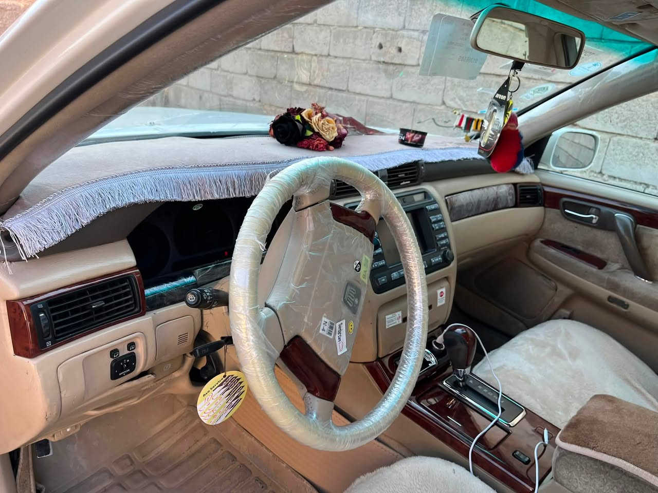 مەلیکە 2002 یەک دوگمەی دیفۆری بجوک بی بۆیاخ موس موس  بی دەعم بێ لێدران 
140kرۆشتوە
D4 بجوک
زۆر کەم بەنزین دەخوا 
بی مەسرەف 
جوار تایە و ویلی لۆک
کۆدی بۆ کراوە و بارکۆدی وەرگیراوە 
نرخی 55$کەمیک مەجال
شوێن سلێمانی 
ژ.م***********
***********
ئەدمینی 💙
