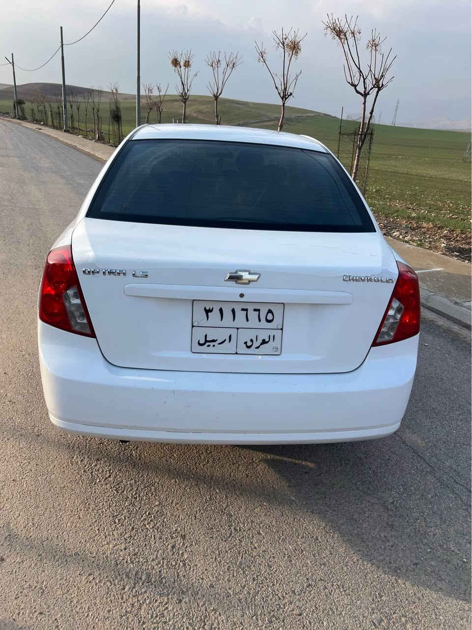 ئۆپترا٢٠١٣گیرعادی دووبستی لەسندوق بۆیاخ جەمپەکی پشتی خەفیف هەیە ساردی نیە شوختی نیە کارتی نیە تەزرەی نیە سەقفی وک شوشە هەیکەلی وەک شوشە لوک لەسەردەقی شریکە گیرومەکینەی بەشەرت سەنەوی بەسەرچوە ٤٥٠هەزار غرامەی لەسەرە تحویل وکالە بەشەرت سحر٨٦مەجال***********/*********** شقلاوة, أربيل
