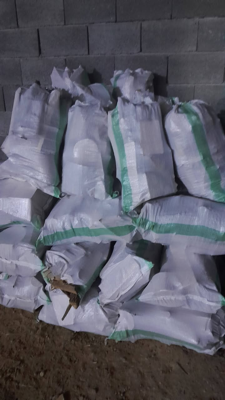 بسم الله الرحمن الرحيم
يوجد لدينا  حطب سعر  جيس 6000 
العنوان سوق حقلانيه رجاءاً تصال علا رقم الهاتف ***********
