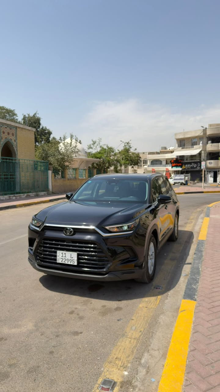 تيوتا كراند هايلندر  2024  هايبرد

مواصفات xle 

ماشيه 100 الف بس من امريكا  السياره دخول جديد الى العراق 

 7 راكب 

رقم بغداد 

مواصفات 

شاشه كبيره

كامره 

بصمه  

الاربع بيبان بصمه 

دخول ذكي 

رادار امامي 

رادار خلفي 

وادار جانبي 

نقطه عمياء 

جلد 

تدفئه كراسي 

كراسي كهربائيه اماميه تحكم  

ثلاث قطع تبريد 

منفذ شحن ٦ مكانات 

شحن 
‎صندوق كهرباء 

وضعيات قياده ايكو سبورت نورمال نزول منحدرات  

‎الارضيه مغلفه كله 

مغلف شامون اصلي

بردات خلفيه 

السياره جديده ونظيفه  

السعر 32500$  وبيه مجال

حادث بسيط جدا بدون تبديل اي قطعه

رقم 
***********
