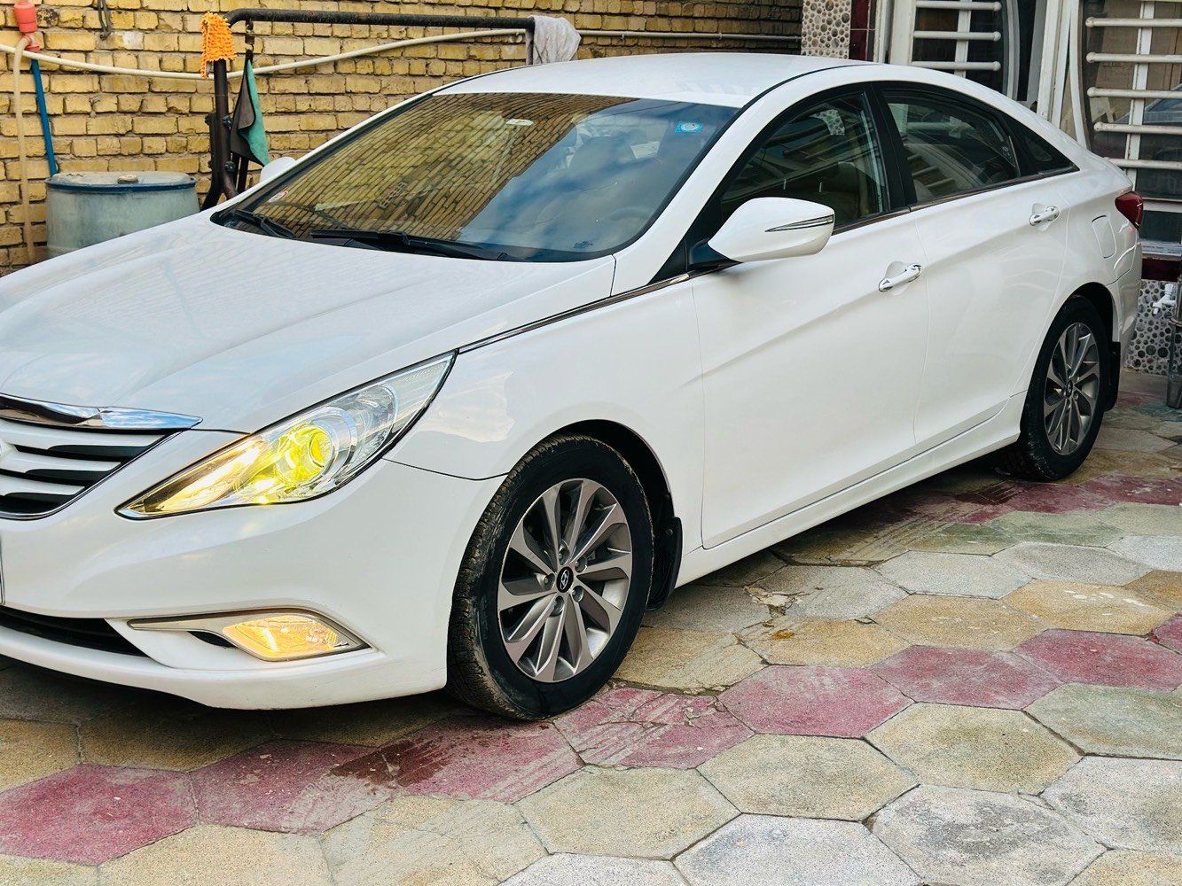 السلام عليكم اخوان .

@السعر 143 مجال جدا بسيط حك الجية 



⚔️ ⚔️ ♥️ سوناتا للبيع خليجي13 شكل 14 الشركة العامة للسيارات رقم بغداد 🚶 ماشية 136 حقيقي تدك جرس ب 120



مواصفات ⚔️ ⚔️ ♥️ حساس خلفي مري شفط كشن كهرباء تبريد قطعتين اشاير بالمري ويل سجينة تحكمات ستيرن 



شفتات بالستيرن 



⚔️ 🗡️ مكينة 2400 دوش جديدة كلش بدون تنقيص وبدون بخار نهائيا مفتوح قبق ولفات



حدادية جديدة تخم تاير جديد



غرفة كلها جديدة 



⚔️ ⚔️ سيارة كلش كلش نظيفة مال جناي رقم بغداد الماني شرط تحويل مباشر 



🚶 ماشية 136 حقيقي تدك جرس ب 120



مكفولة عدا بارد بسيط جدا بالباب شرط السونار



***********



العنوان بابل الحمزة الغربي 



السعر 143 مع مجال جدا بسيط حك الجية