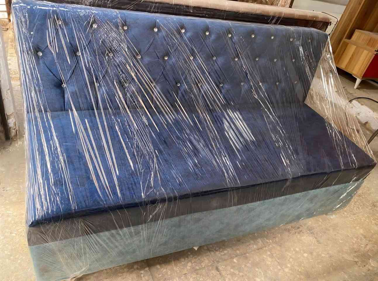 قنفات ثنين. الوحده ب 50 جدد
بعقوبه شارع خريسان ***********
