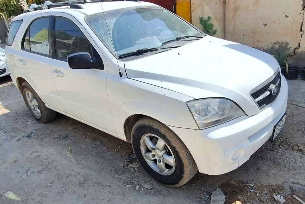 💥كيا  سورنتووارد امريكي
⭕موديل 2005
⭕مكينه 3500 سته سلندر  
✅كير ومكينه لا تنقيص ولا تبخير ✅وتبريد ثلج رقم انكليزي دهوك راعيها ✅يمي بالنجف السنويه 2029
 ✅بيع او مراوس
☎***********
