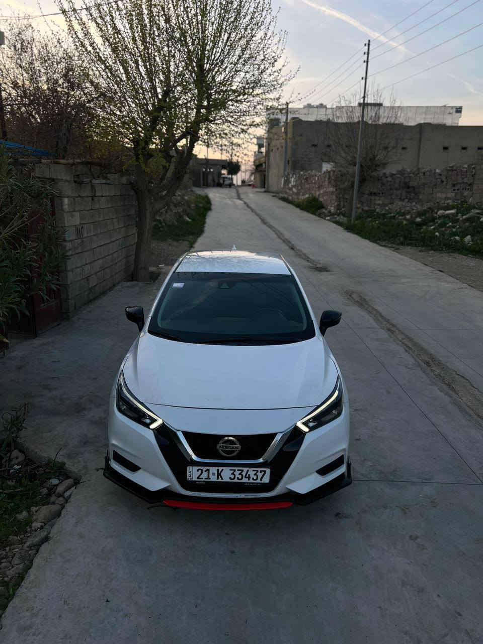 نیسان ڤێرسا 2022 قەپات مواسەفات { Sr } 
54هەزار مایل رۆشتووە
بەسمەیە، شەغالە ، شاشە گەورە ،
 کامێرایی دواوە ، کارپلێی ، 
سوکان ڤۆلیۆم ، تەعدیل سوورعە ، 
تەحاکوماتی ناو شاشەکە جێچ ئەلیک ترۆنی ، 
رادارە ، حاسیە ، ویل کرۆمە ،
 زۆر خاوینەو بی کیشەیە ، 
تەنها بەس بۆنی تەکەی بۆیاخە بی ناوگرتن
 ئیرباگی سوکانەکەی تەقەی وە دان راوەتەوە وەک خۆی . سەنەویشی تاکۆتای 2028بەسەر ناچیت ، 
 رەقەم شانسی 3N1CN8FV9NL852067

سـعـر : لە کۆمێنت داوابکە ڕاستەوخۆ بۆت دێت 📥 

گێر و مەکیەنەی بەشەرت 
هیچ کێشەیەکی تێدا نییە 

ژمارەی خاوەنەکەی 
***********
