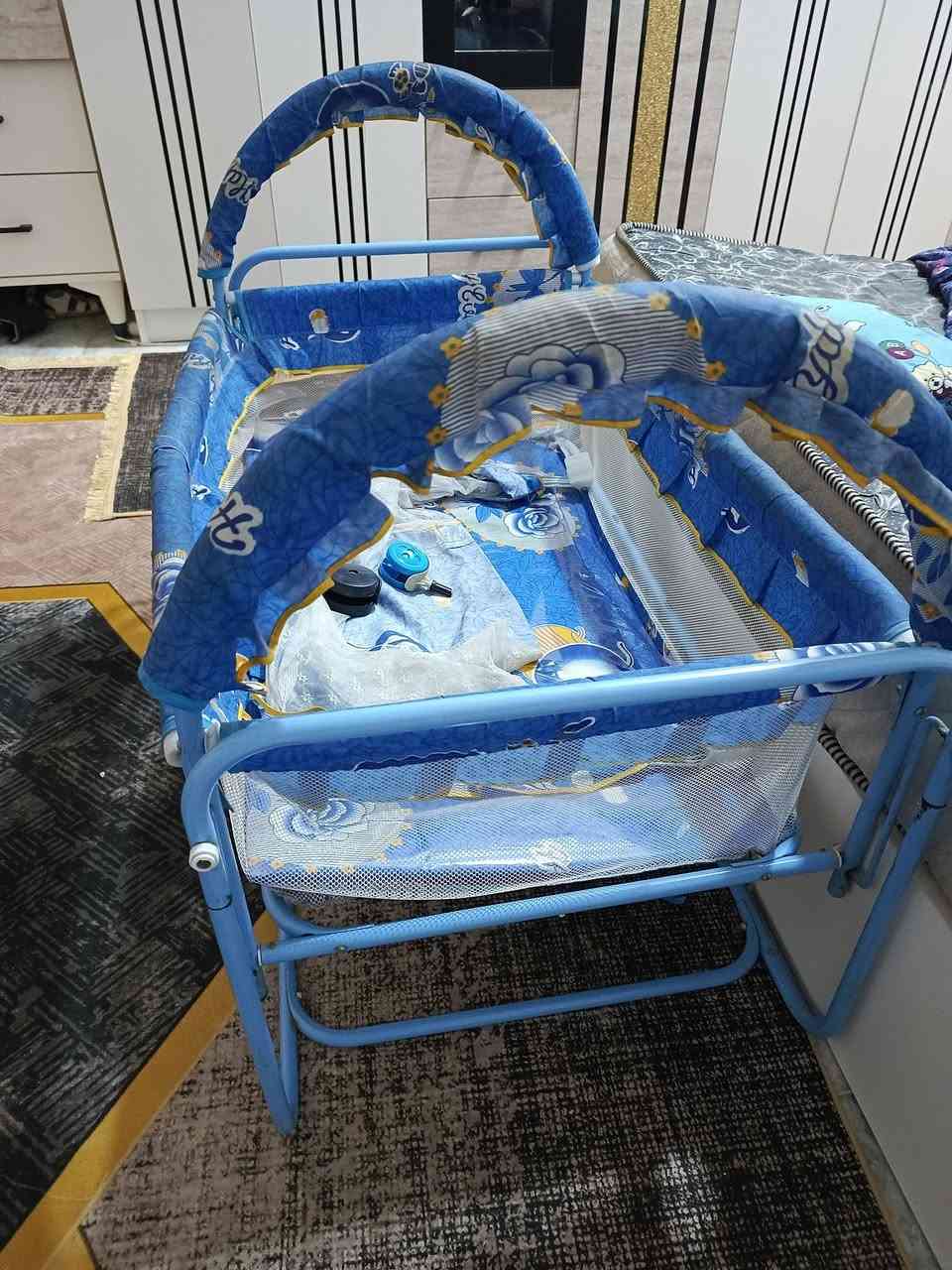 كاروك قطعتين هزاز وسرير جديد ونظيف جدا مابي اي خلل السعر 90 بيهن مجال ‏‪***********‬‏
