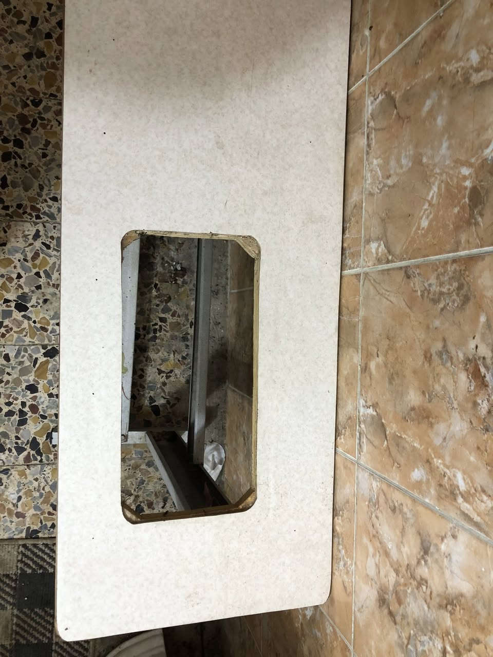 السلام عليكم
ميز مال مكينة خياطة 
السعر 25الف وبيه مجال
المكان حي الفرات


**إذا كنت صاحب هذا الإعلان وتريد حذفه لأي سبب، رجاءا أرسل رسالة إلى الدعم الفني**