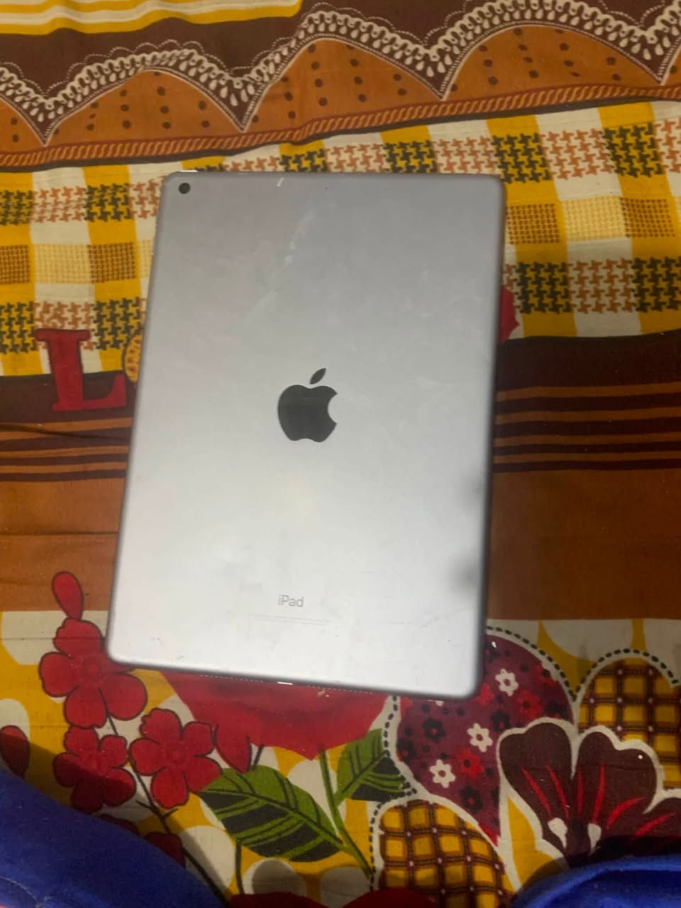 سلام عليكم ايباد البيع نضيف بس بي عيب فطر خفيف بل شاشه ذاكرته 32 سعره 90وبي مجال مكاني بغداد الدوره ‪***********‬
