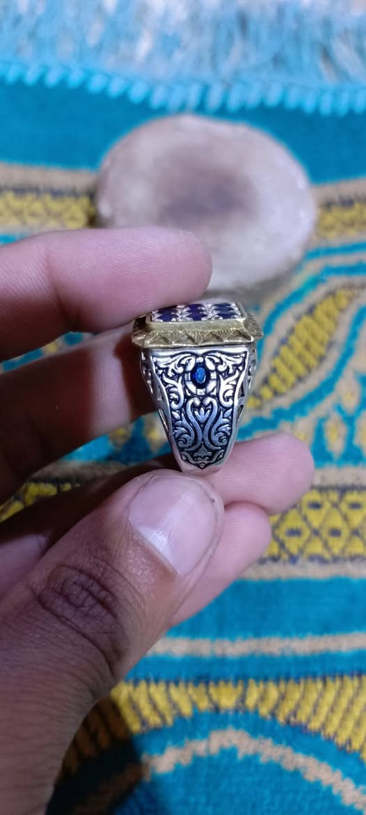 اللهم صل على محمد وال محمد 

زفير افريقي قطعه جميله جده 
صياغته يدويه احترافيه 

للاستفسار الاتصال او مراسله الصفحه 

***********
