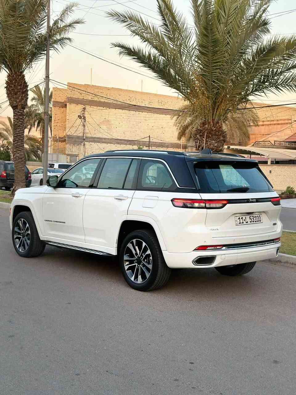 سلام عليكم جيب اوفر لاند  مديل 2023 خليجي وكالة هارلم 

ماشية (41 الف كم ) فول مواصفات Vip  1/1 السيارة مغلفةppf

من هية زيرو ما بيها نقص برغي مكفولة كفالة عامة  

مكان السيارة بغداد السيدية. 

السعر : 41 الف دولار يعني 4 شدات او 10 ورقات وبيها مجال 

لاستفسار : ***********
