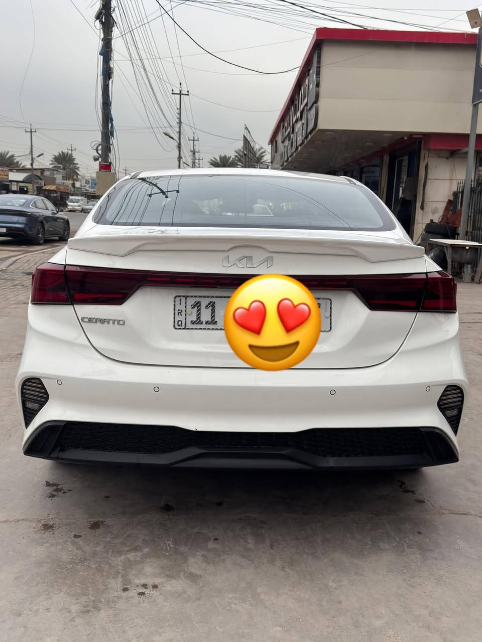 السلام عليكم
للبيع سيراتو موديل ٢٤ هزه وارقام جديده بغداد بأسمي نص فول .محرك ٢٠٠٠ كفاااله عامه ماشيه ٣٠كم سياره بحاله الزيرو...السعر ١٨٠ ورقه مكانها بغداد الدوره.للاستفسار ***********
