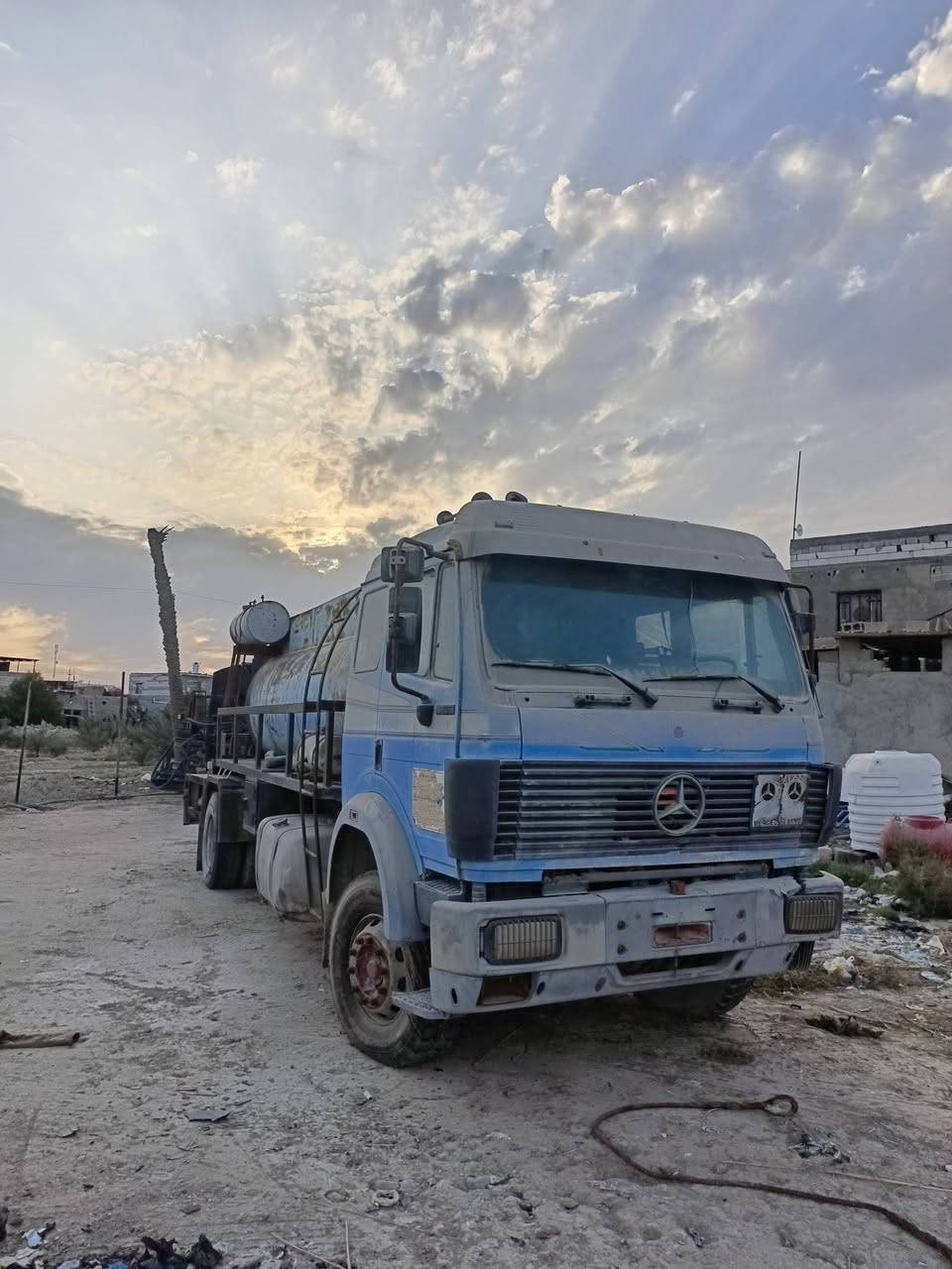 سلام عليكم البي كروتي تنكر زفاته البيع موديل، 97 طوال 6 شاصي وقماره مكفوالت
سنويه تنكر مكينه كايمه ابيعه كامله نقص مكينه وتايرات
مكان البصره رقم الهاتف ***********
