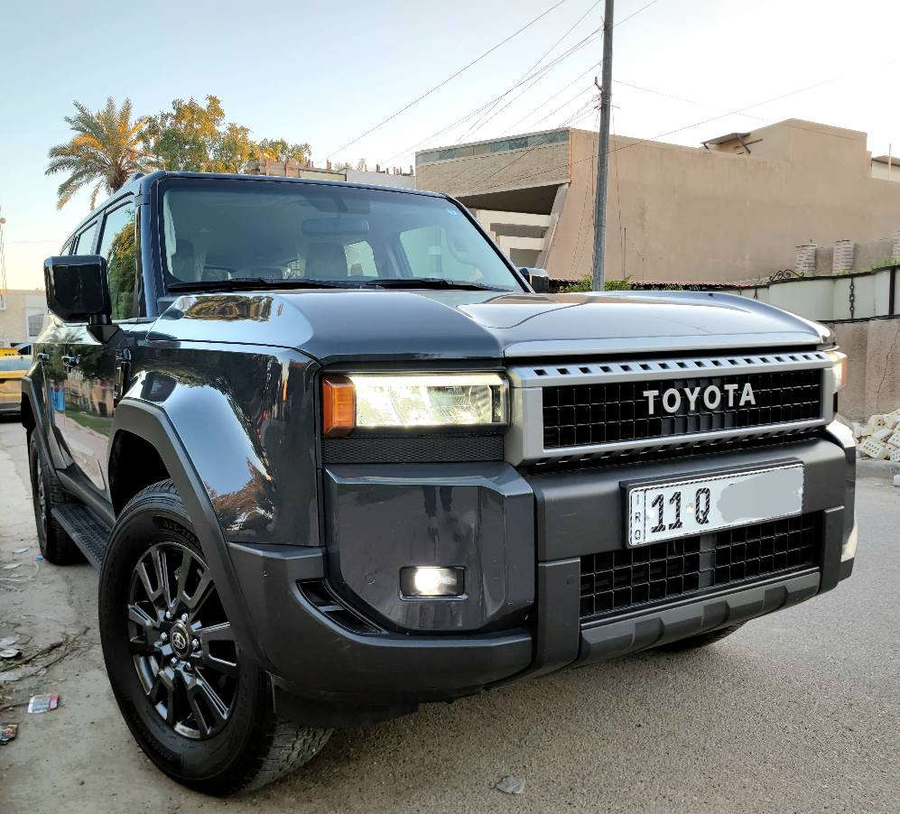 سلام عليكم ..... اخوان عندي برادو 2024 (R0)خليجي ضمان شركة ساز  لون بحري رقم بغداد بأسمي ماشية 12 الف فقط .... اخوان السياره مكفوله من كلشي كفالة عامه ومغلفة PPF بالكامل وطبعا ارضياته وعدته ممستعملة .... السياره سعرها 45800$ واي استفسار هذا رقمي *********** بغداد, العراق
