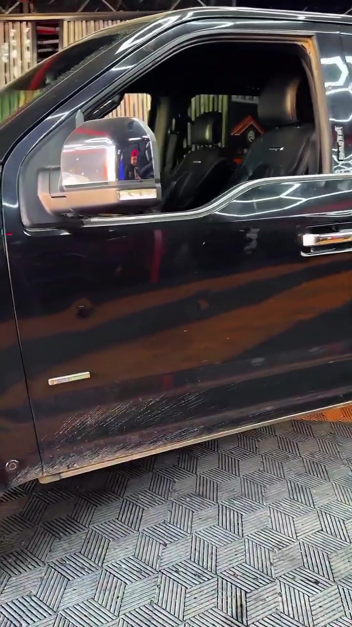 مو بس تعديل إحنا نحول سيارتك لتحفة تلفت الأنظار 😎
في ALHADDA auto group Center نهتم بأدق التفاصيل
تعديلات احترافية • لمسات فخمة • شغل يفرق عن الكل 🚘✨
خلّي سيارتك تحكي عن ذوقك معنا 👌
للتواصل وللاستفسار:
0795787773


**إذا كنت صاحب هذا الإعلان وتريد حذفه لأي سبب، رجاءا أرسل رسالة إلى الدعم الفني**